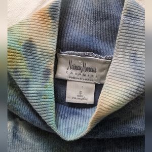 Neiman Marcus sleeveless cashmere sweater